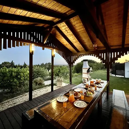 Formosa 2 With Pool By Homing Tavira