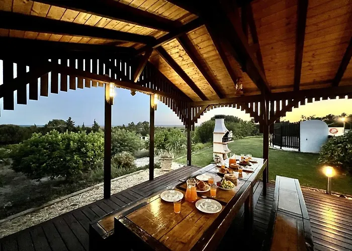 Formosa 2 With Pool By Homing Tavira